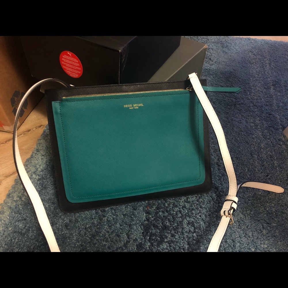 Henri Bendel Crossbody bag/cluth